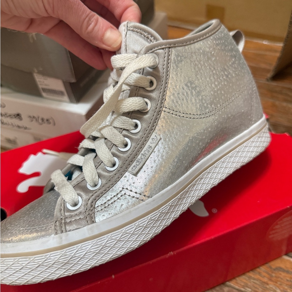 Rare Adidas 2012 Hidden wedge sneakers metallic silver White vintage Y2K size 7
